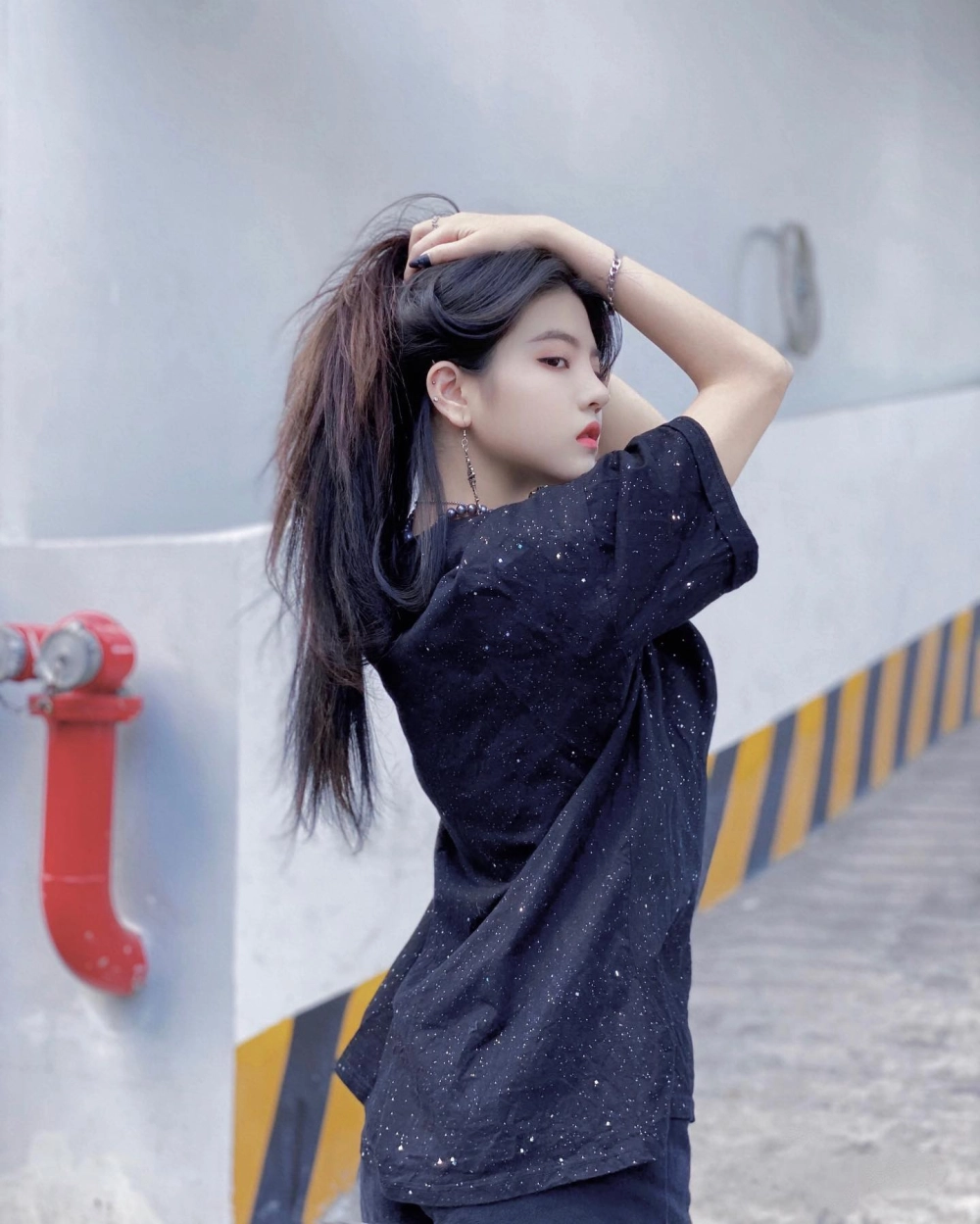 Reency Ngô ngầu phong cách thời trang cá tính TikTok 