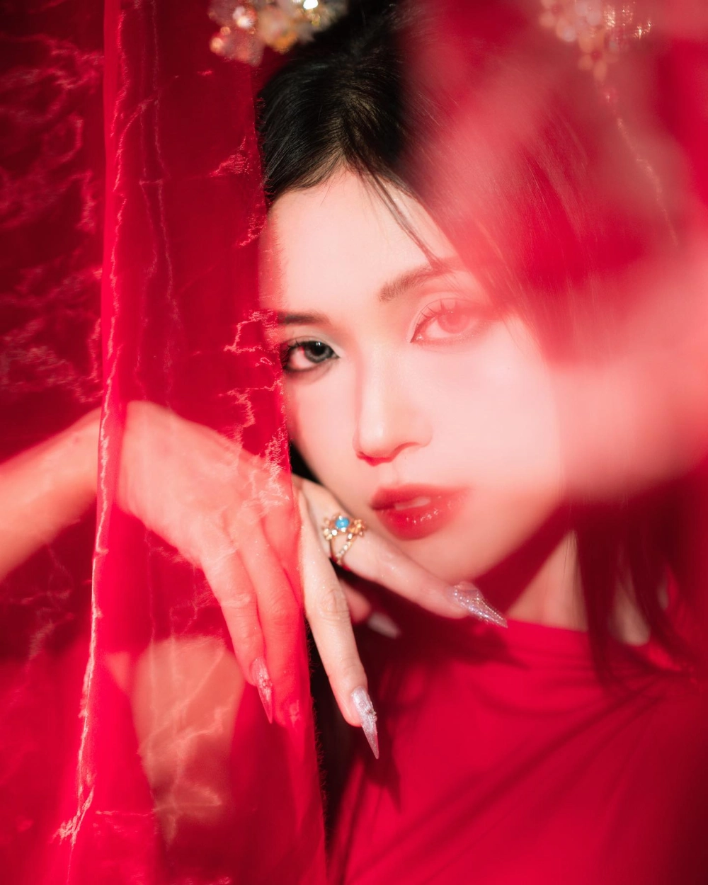 fan tò mò không biết Suni Hạ Linh bao nhiêu tuổi