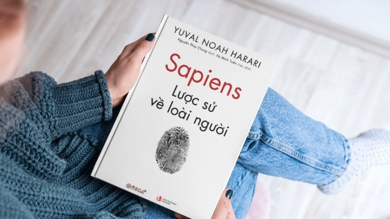 Sách Lược Sử Loài Người: Hành trình tiến hóa của loài người qua Harari.
