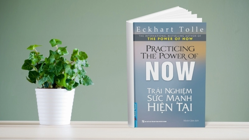 Cuốn sách Sức Mạnh Của Ngôn Từ: Cẩm nang giao tiếp hiệu quả.