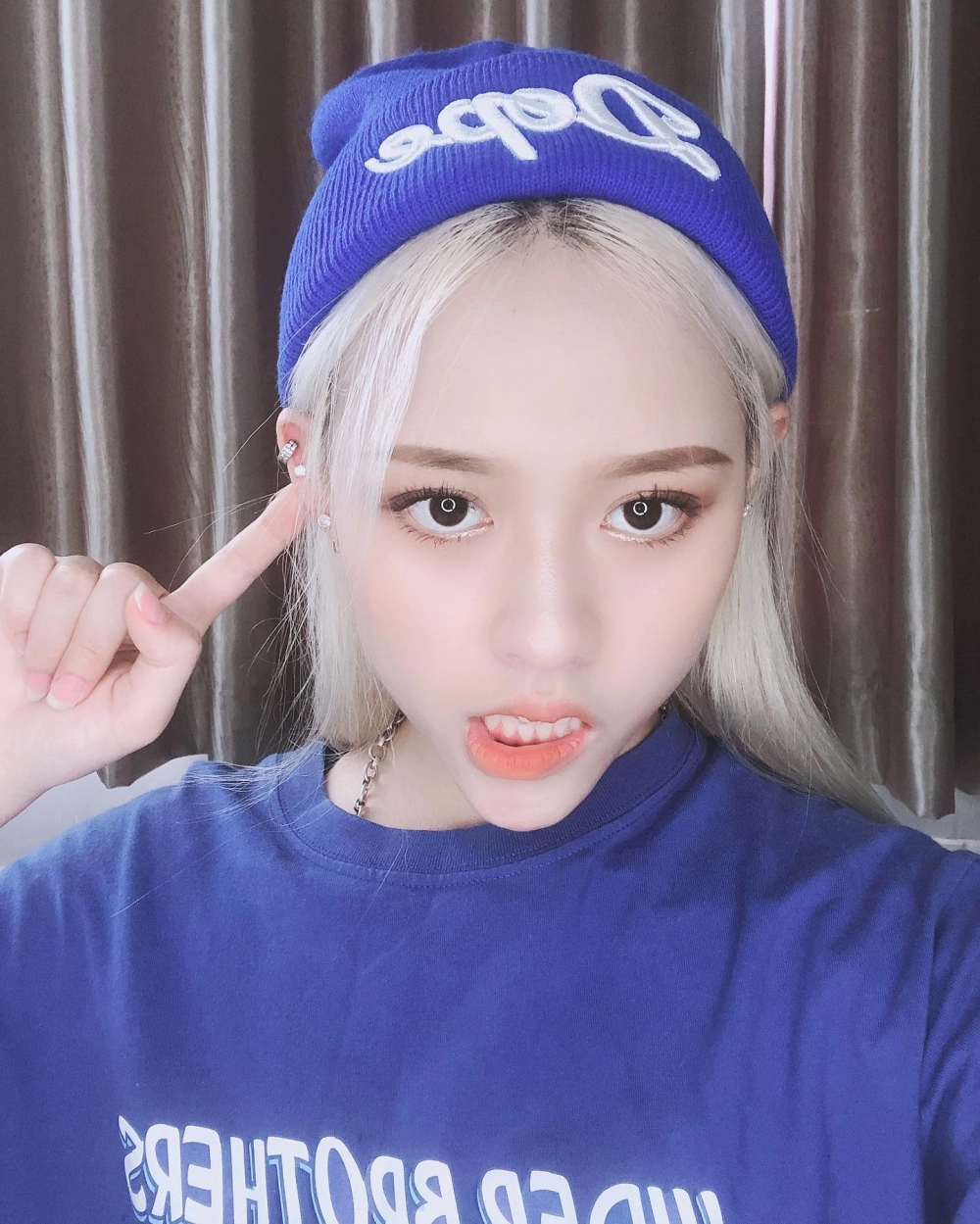 Trà Đặng Trâm Đô sinh năm bao nhiêu 1998 song sinh 