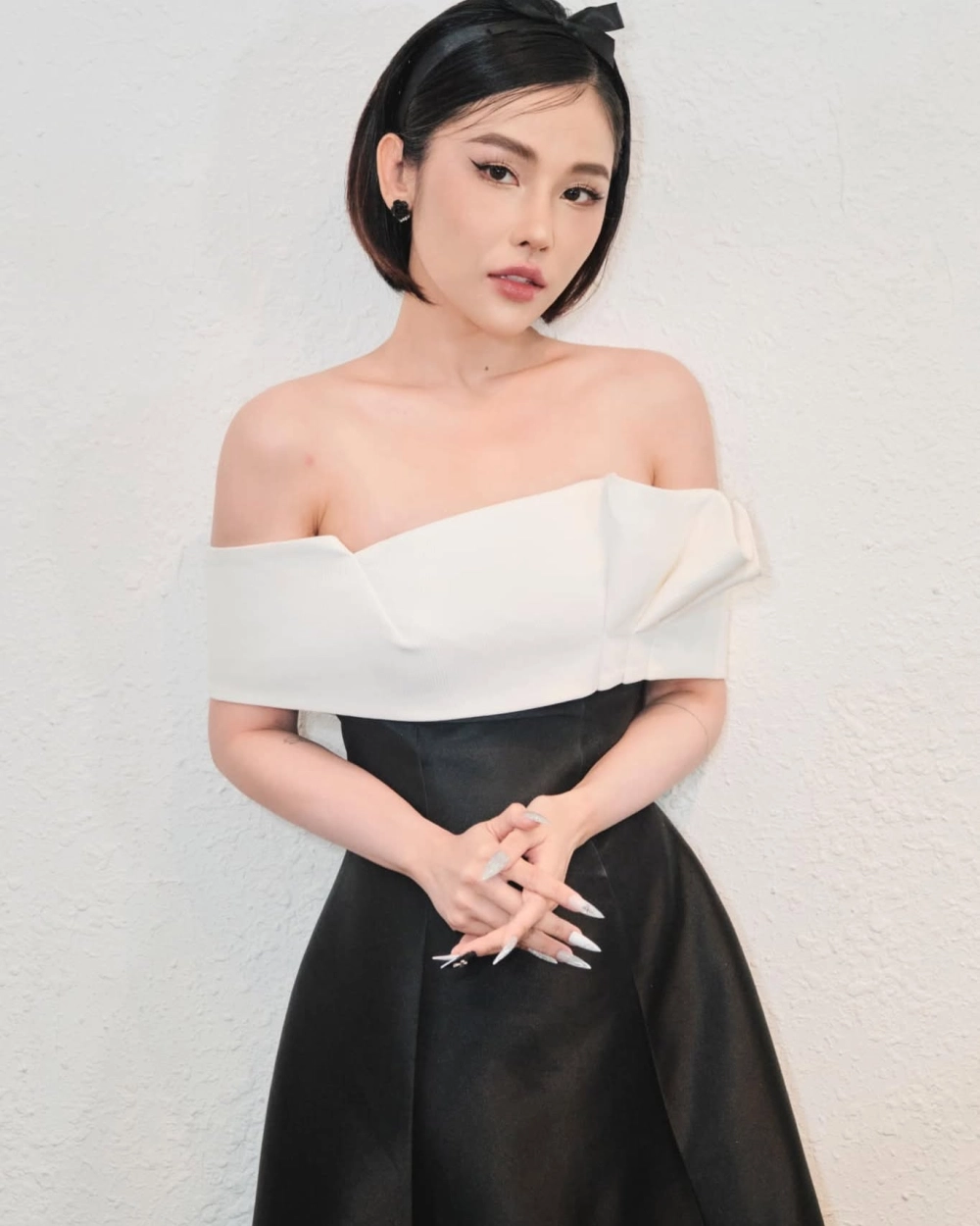 Trương Thảo Nhi 4 chữ lắm bản hit triệu view cùng Trúc Nhân