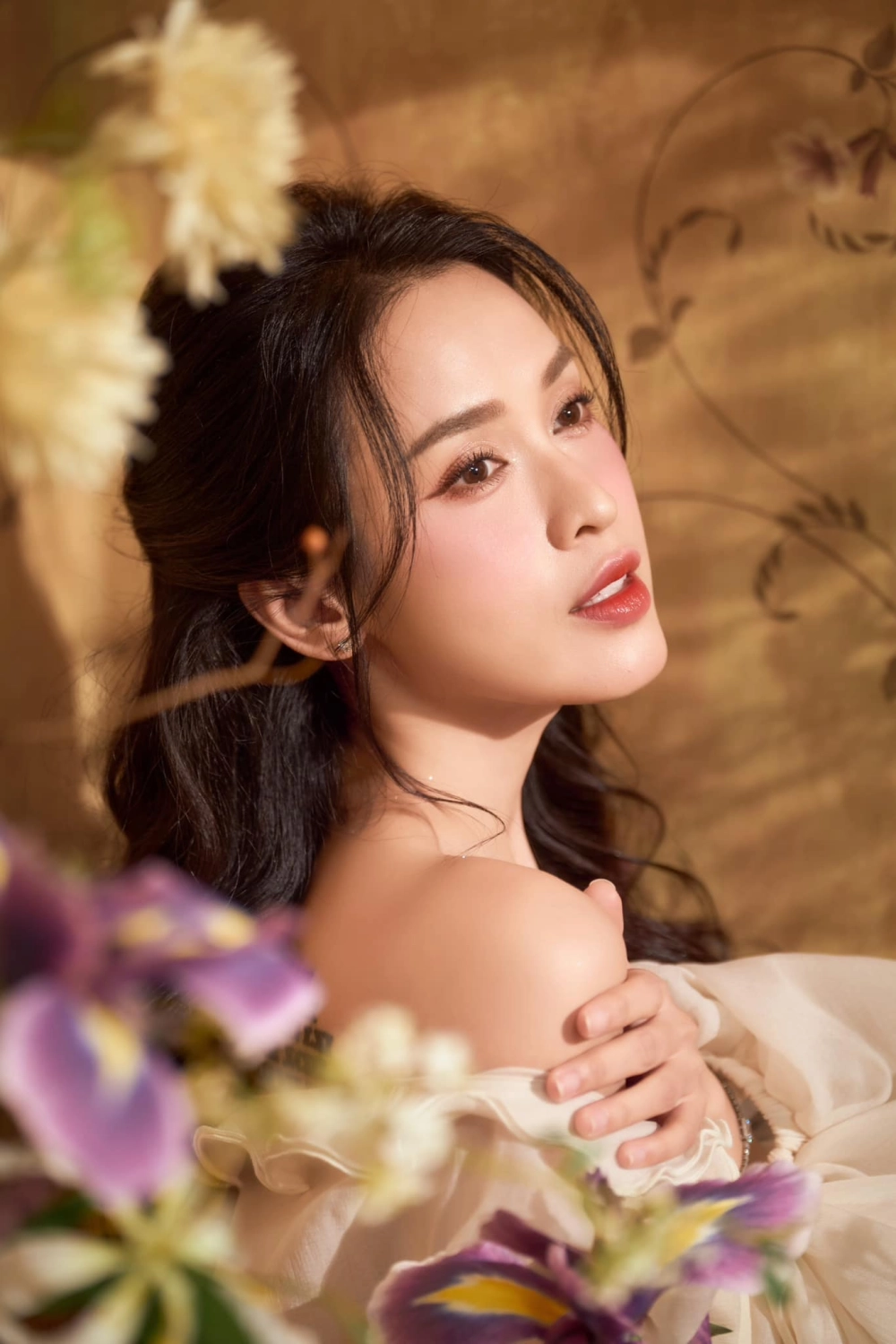 Tú Vi Màu của tình yêu tỏa sáng cùng bạn diễn ăn ý