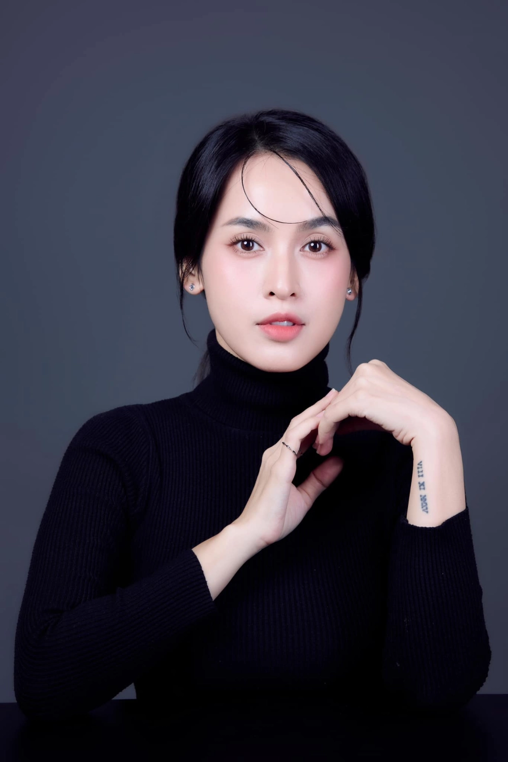 Tú Vi phim ghi điểm với gu chọn vai diễn tinh tế