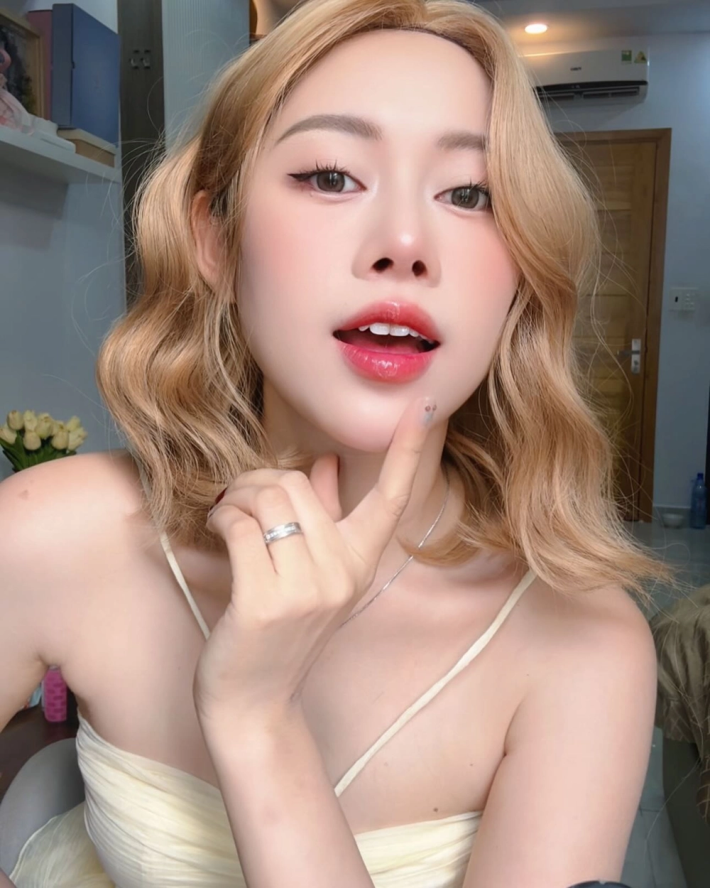 Hình nền con gái xinh ngầu Instagram thời thượng sắc nét 