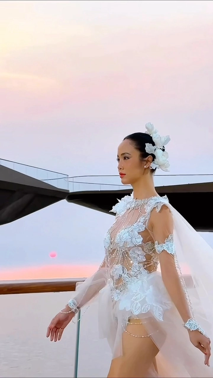 Theo dõi Vũ Ngọc Anh Instagram để cập nhật hình ảnh mới