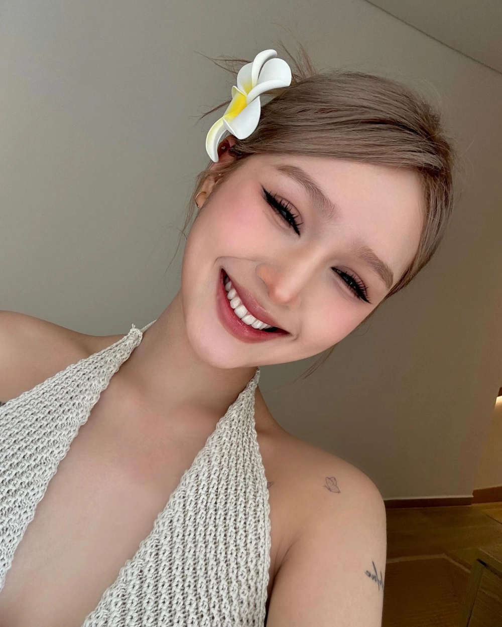 Mặt mộc Xoài Non vẫn xinh đẹp tự nhiên như búp bê 