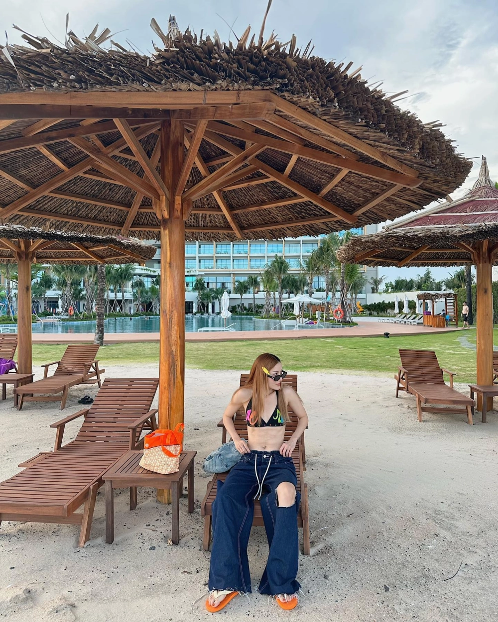 Ca sĩ Yến Nhi ngôi sao bolero trẻ với phong cách cuốn hút