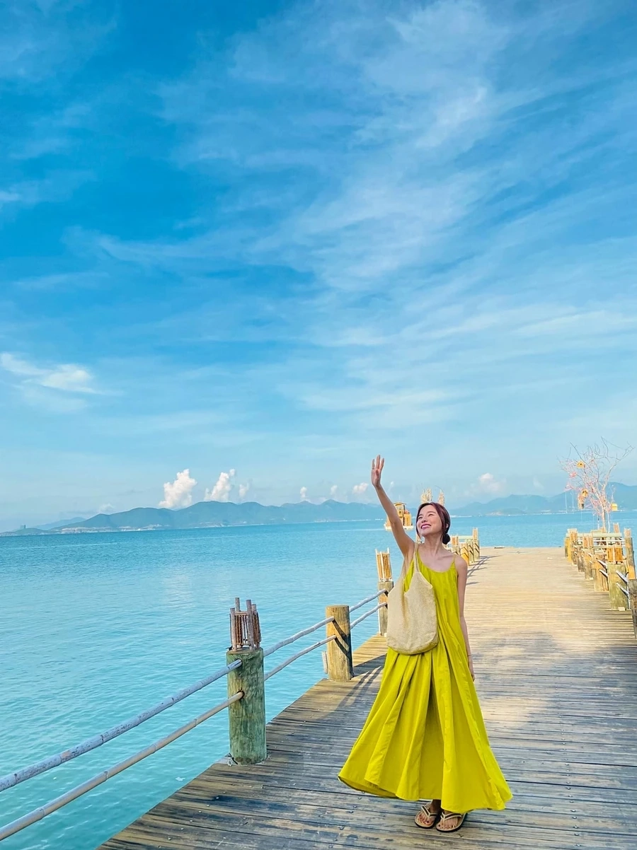 Cao Thái Hà tiểu sử từ Cần Thơ đến ngôi sao màn ảnh