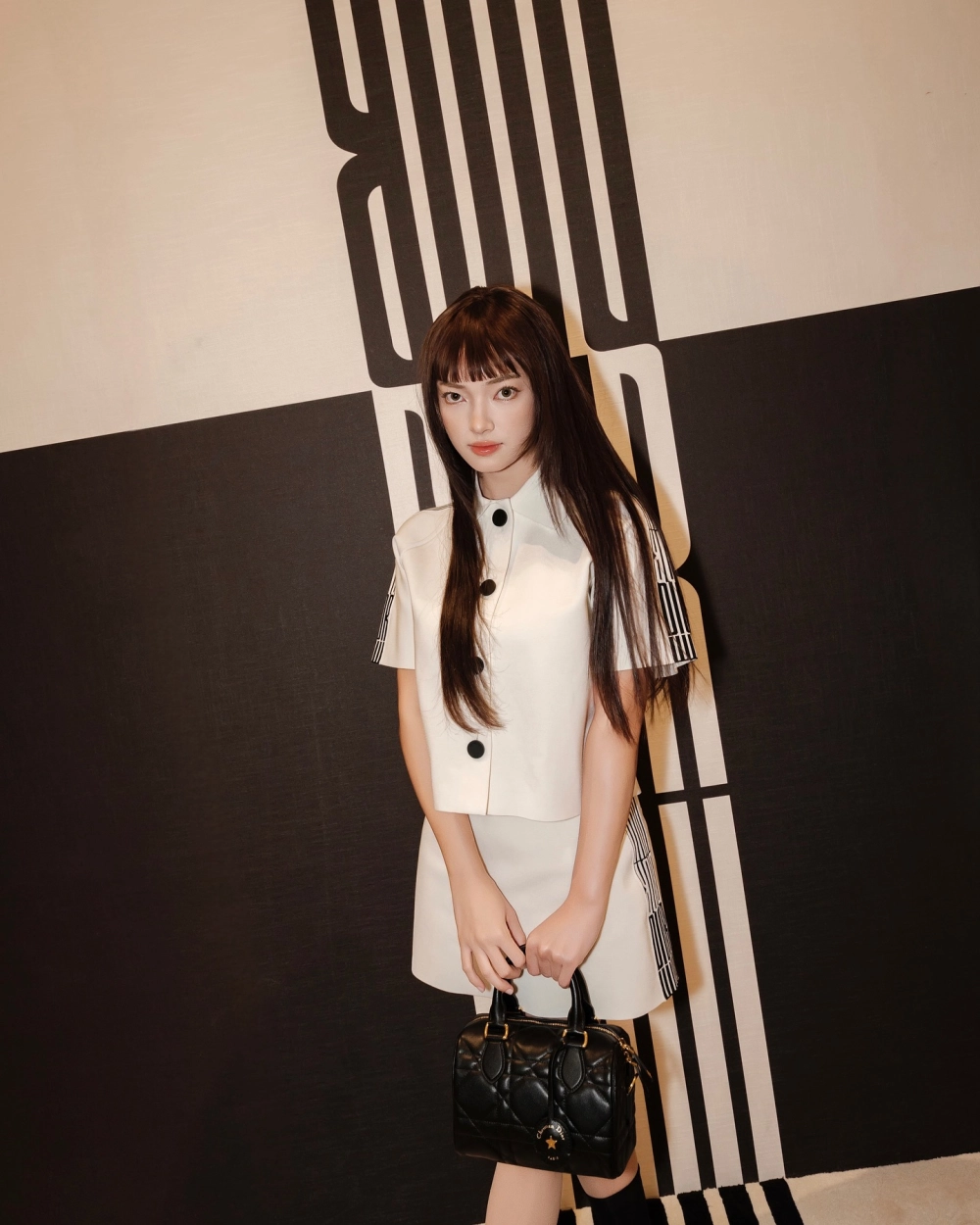 Ca sĩ Châu Bùi không phải ca sĩ chuyên nghiệp từng góp mặt mv 