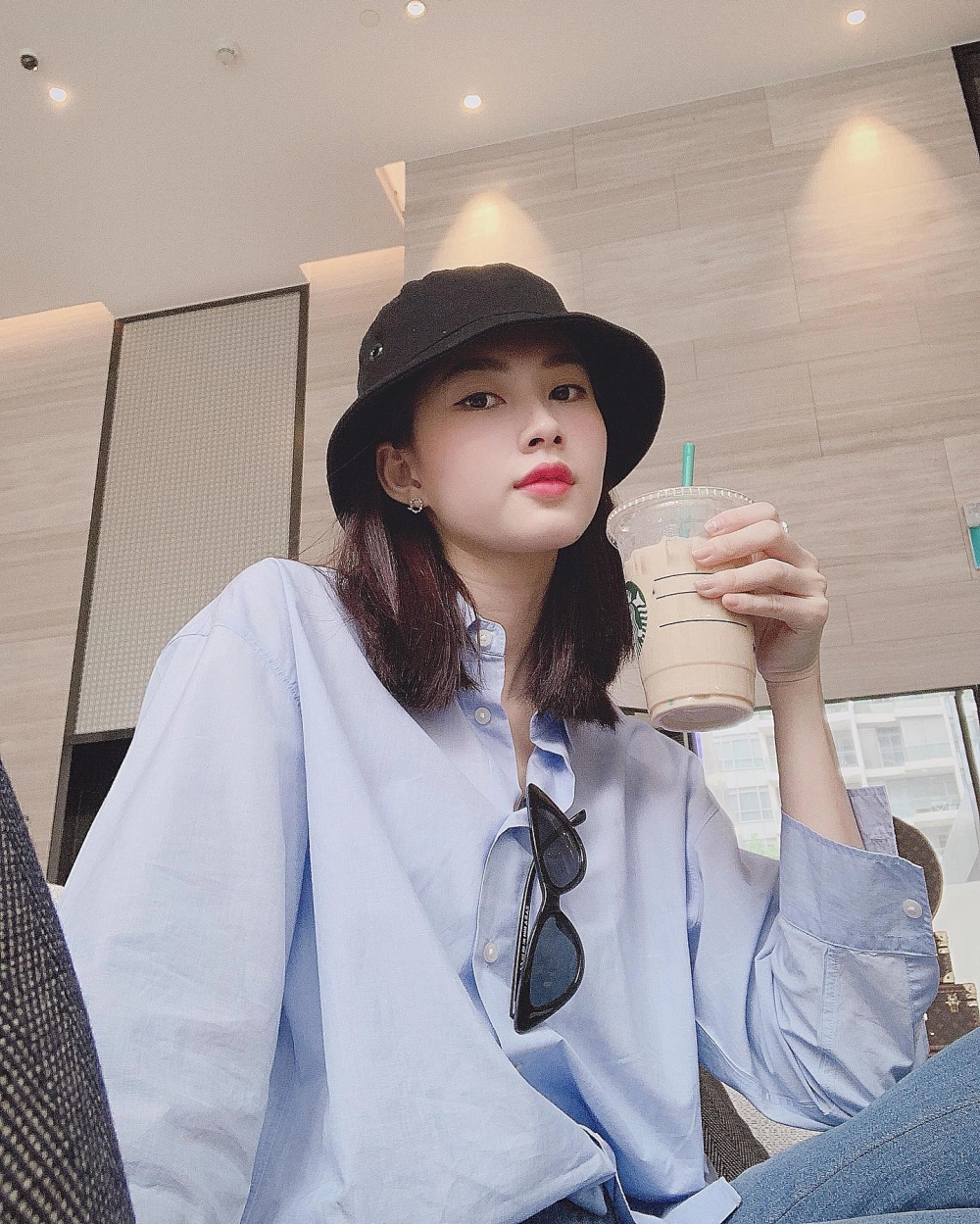 Hoa Hậu Đặng Thu Thảo sinh năm bao nhiêu 1991 34 tuổi 2025 