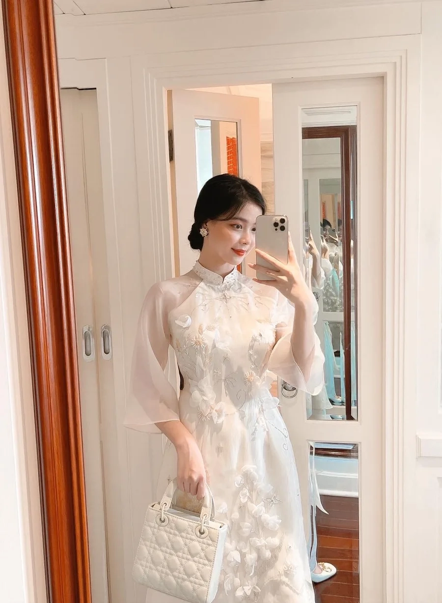 Ngắm thuê áo dài trắng, lựa chọn tinh tế cho mọi dịp