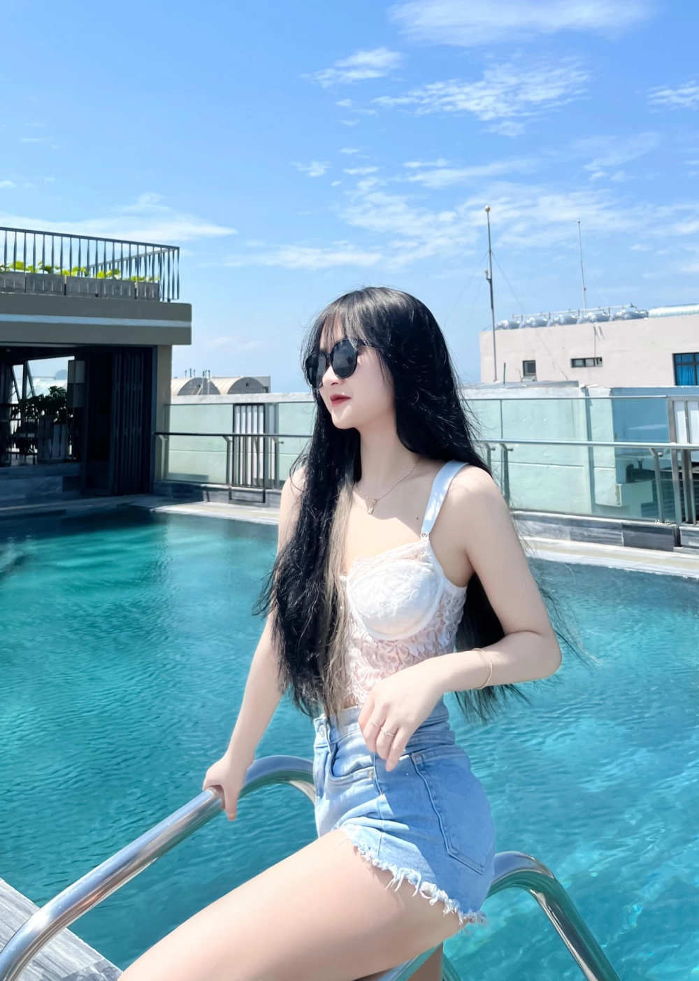 Gấm Kami quê ở đâu Tuyên Quang dân tộc Tày hiện sống Hà Nội 