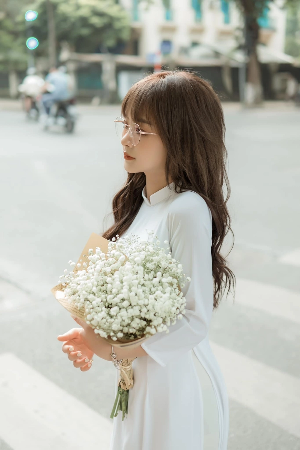 Gấm Kami khoe loa không có thông tin về độ loa âm thanh 