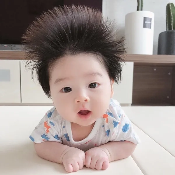 Ảnh bé gái cute xinh xắn khiến ai nhìn cũng yêu mến