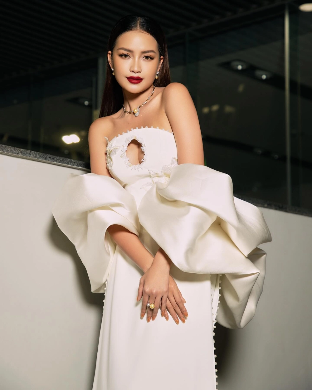 Vương miện Hoa Hậu Ngọc Châu Vinawoman trao tại Hoàn Vũ 2022 