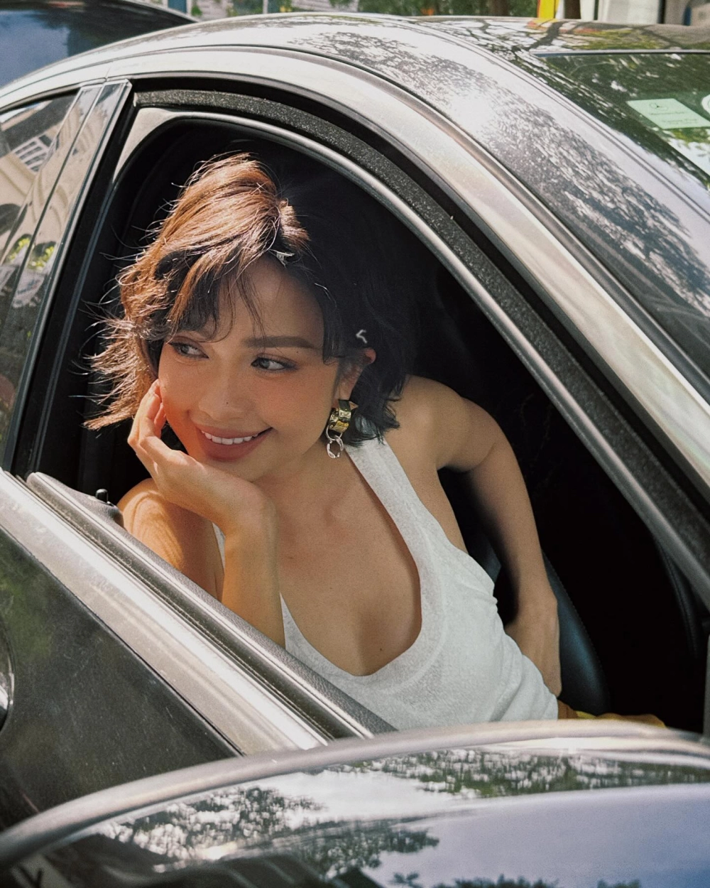 Hoa Hậu Ngọc Châu có bao nhiêu anh chị em 2 gồm chị gái và em trai 