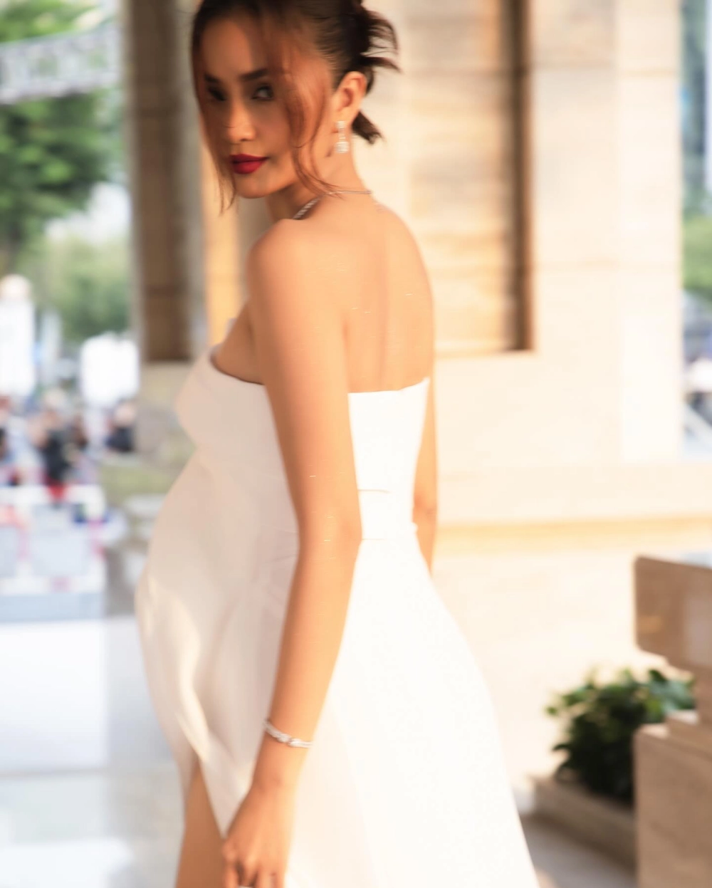 Hoa Hậu Ngọc Châu sinh năm 1994 ngày 6/12 tại Tây Ninh 