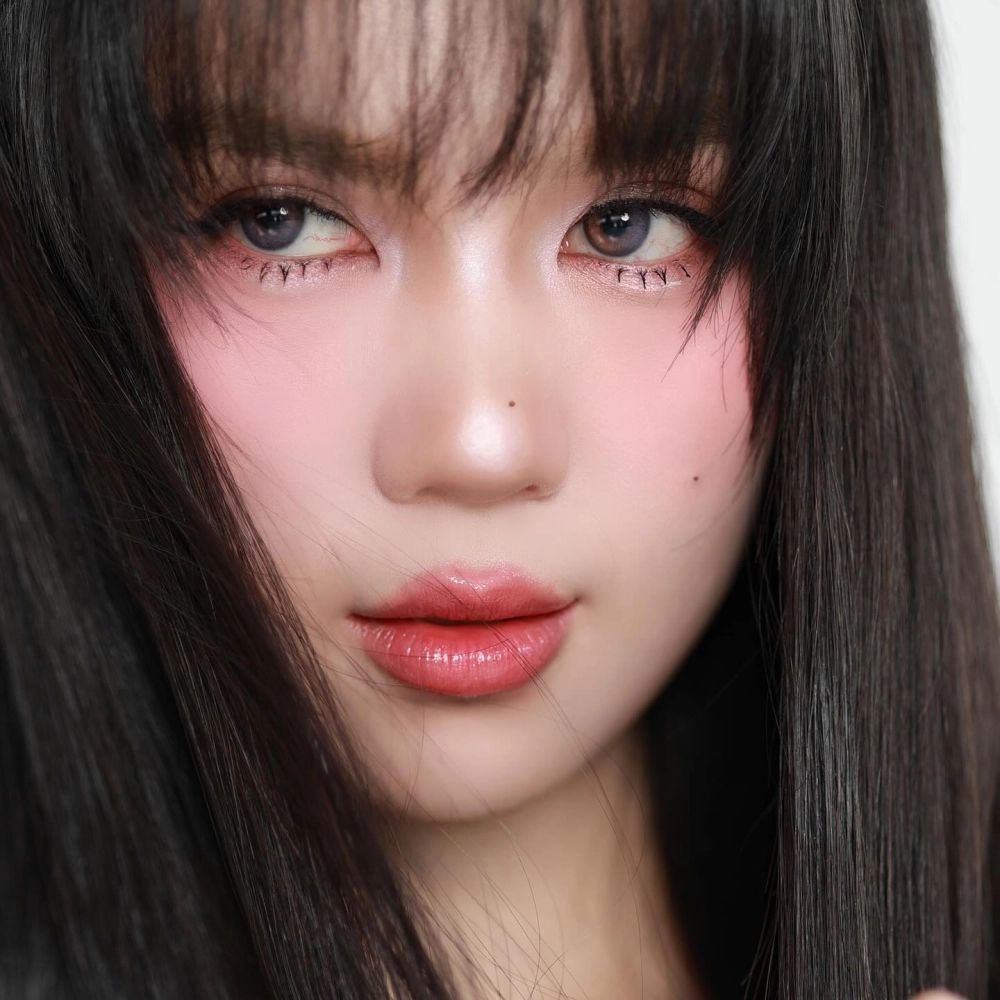 Thưởng thức gái xinh cười tươi, nụ cười rạng ngời và tươi sáng