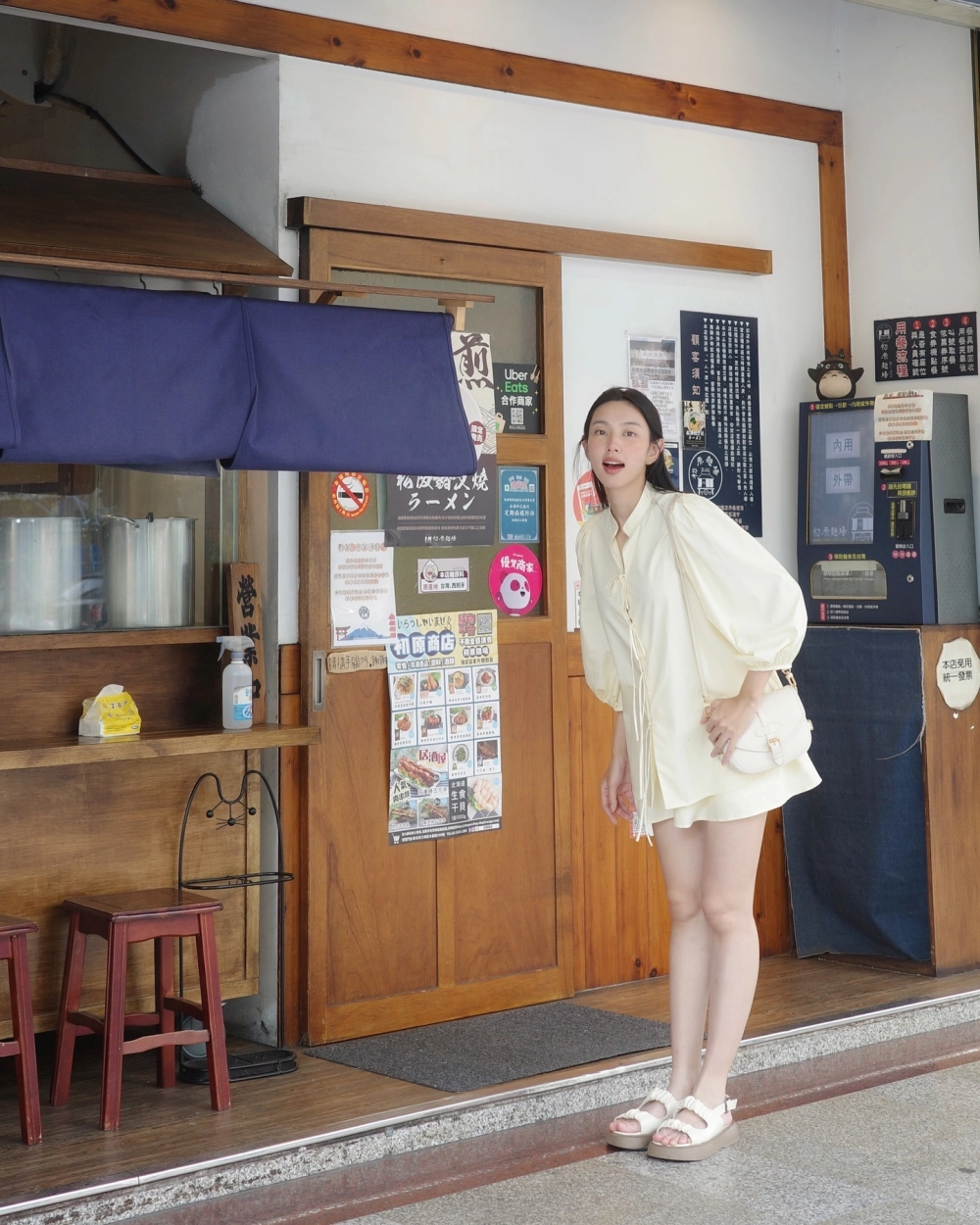 Thùy Tiên Hoa Hậu Hòa Bình Quốc Tế 2021 truyền cảm hứng giới trẻ 