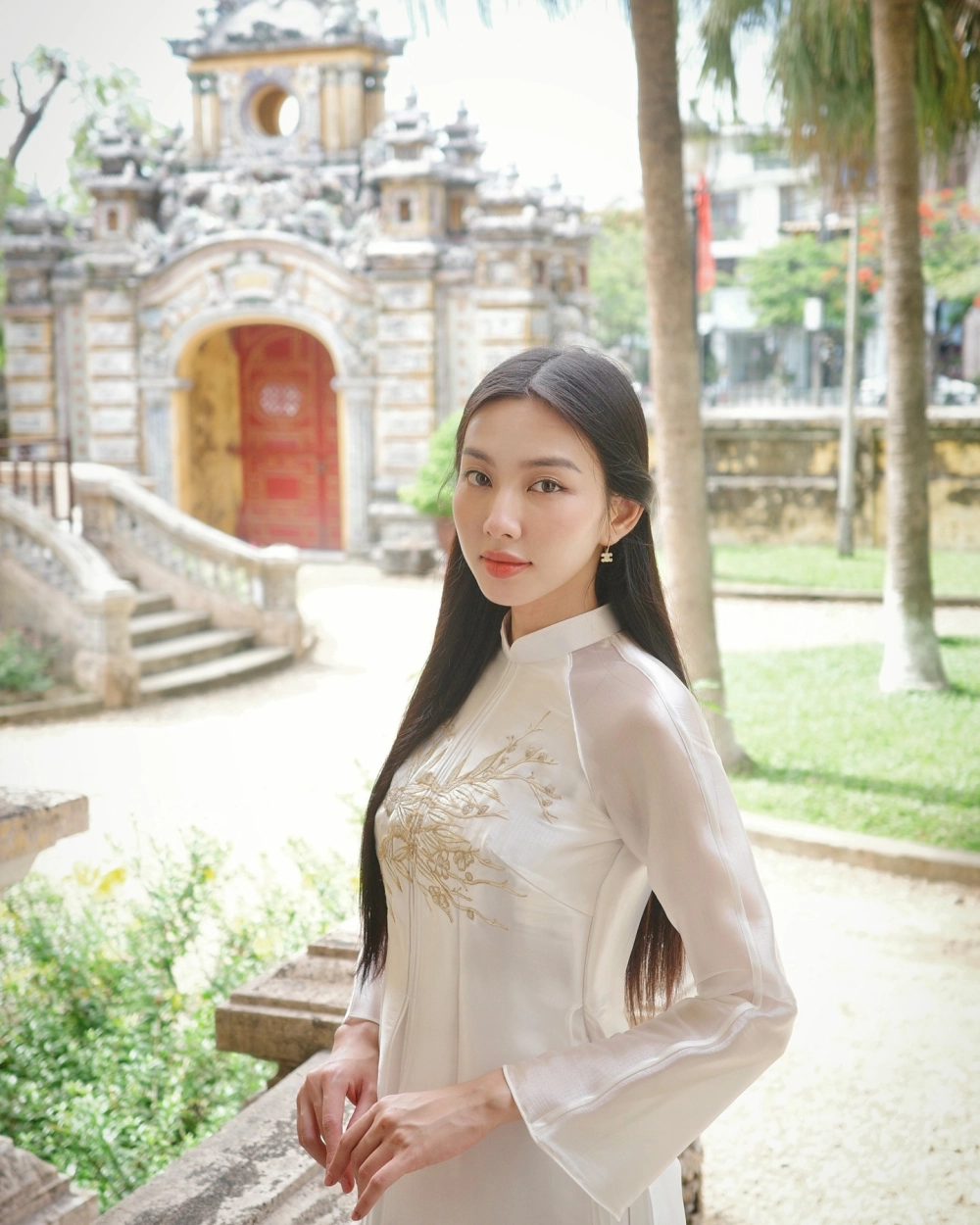 Hoa Hậu Nguyễn Thúc Thùy Tiên đăng quang Hòa Bình Quốc Tế 2021 Thái Lan 