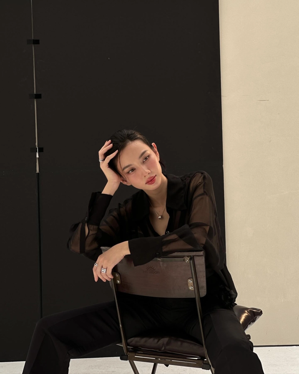 Hoa Hậu Grand International Thùy Tiên 2021 Việt Nam đầu tiên đăng quang 