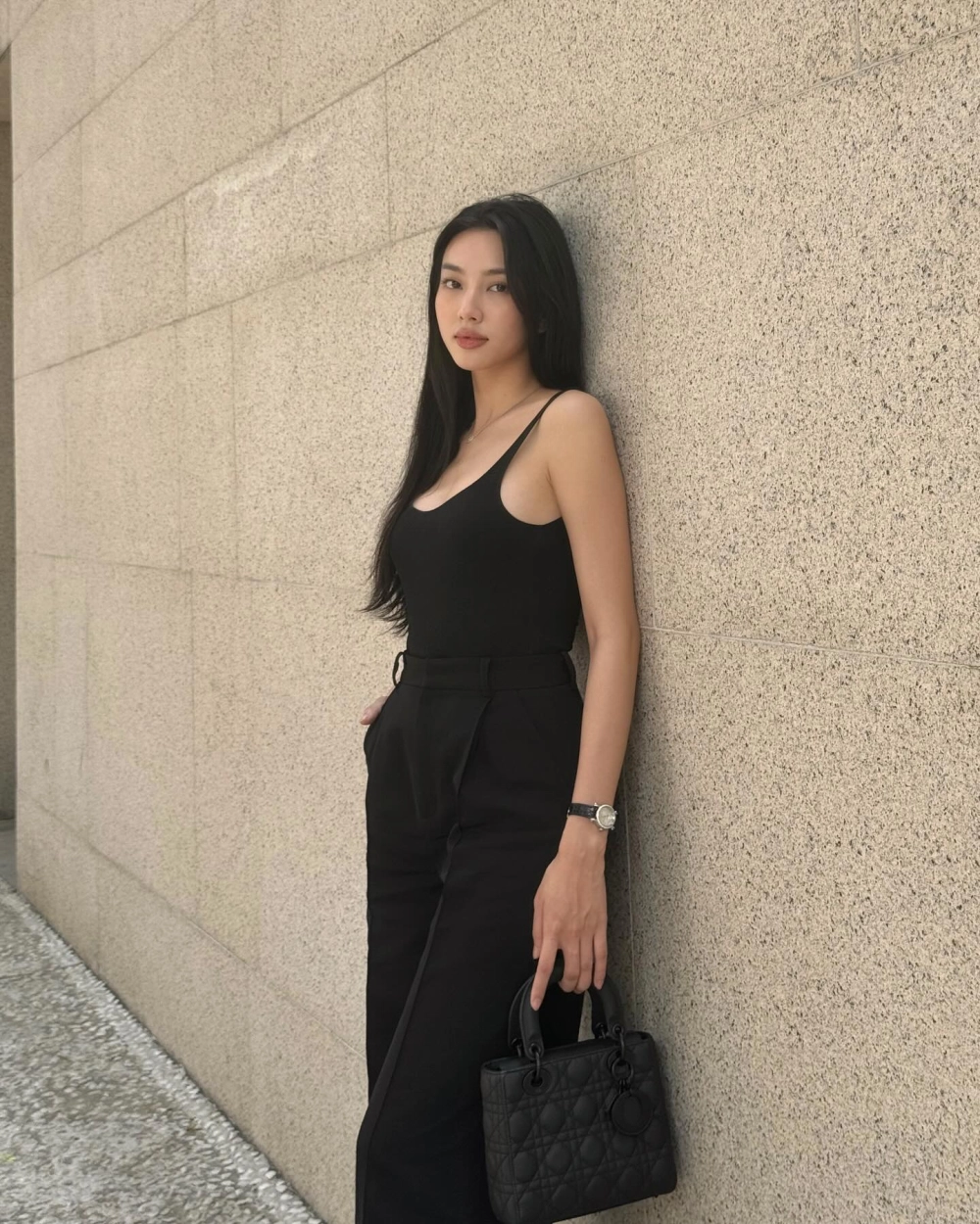 Hoa Hậu Hòa Bình Nguyễn Thúc Thùy Tiên đăng quang 2021 tại Thái Lan 