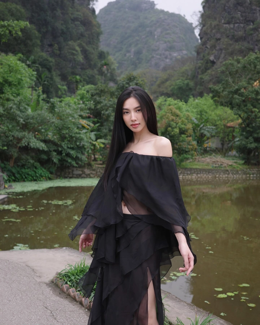 Hoa Hậu Hòa Bình Thùy Tiên truyền cảm hứng qua hành trình thiện nguyện 