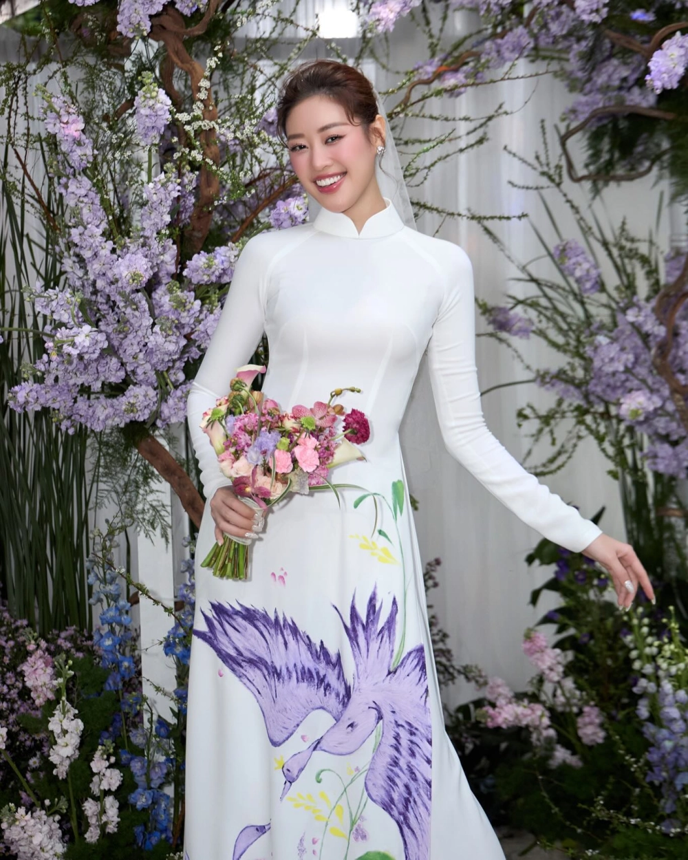 Người đẹp Áo dài Khánh Vân giải phụ Hoàn Vũ Việt Nam 2019 