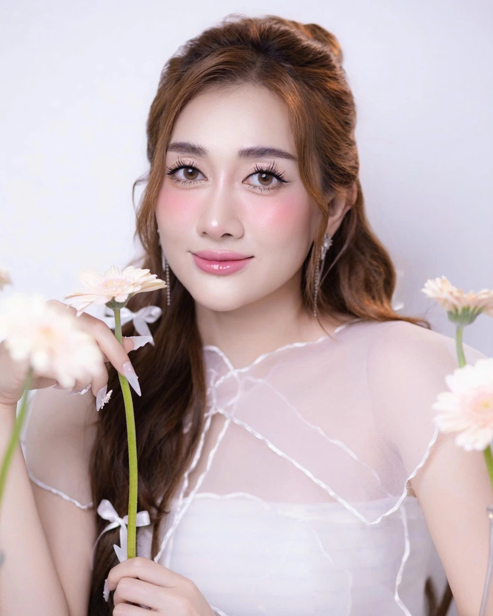 Ngắm gái cute dễ thương, nhan sắc ngọt ngào và rực rỡ