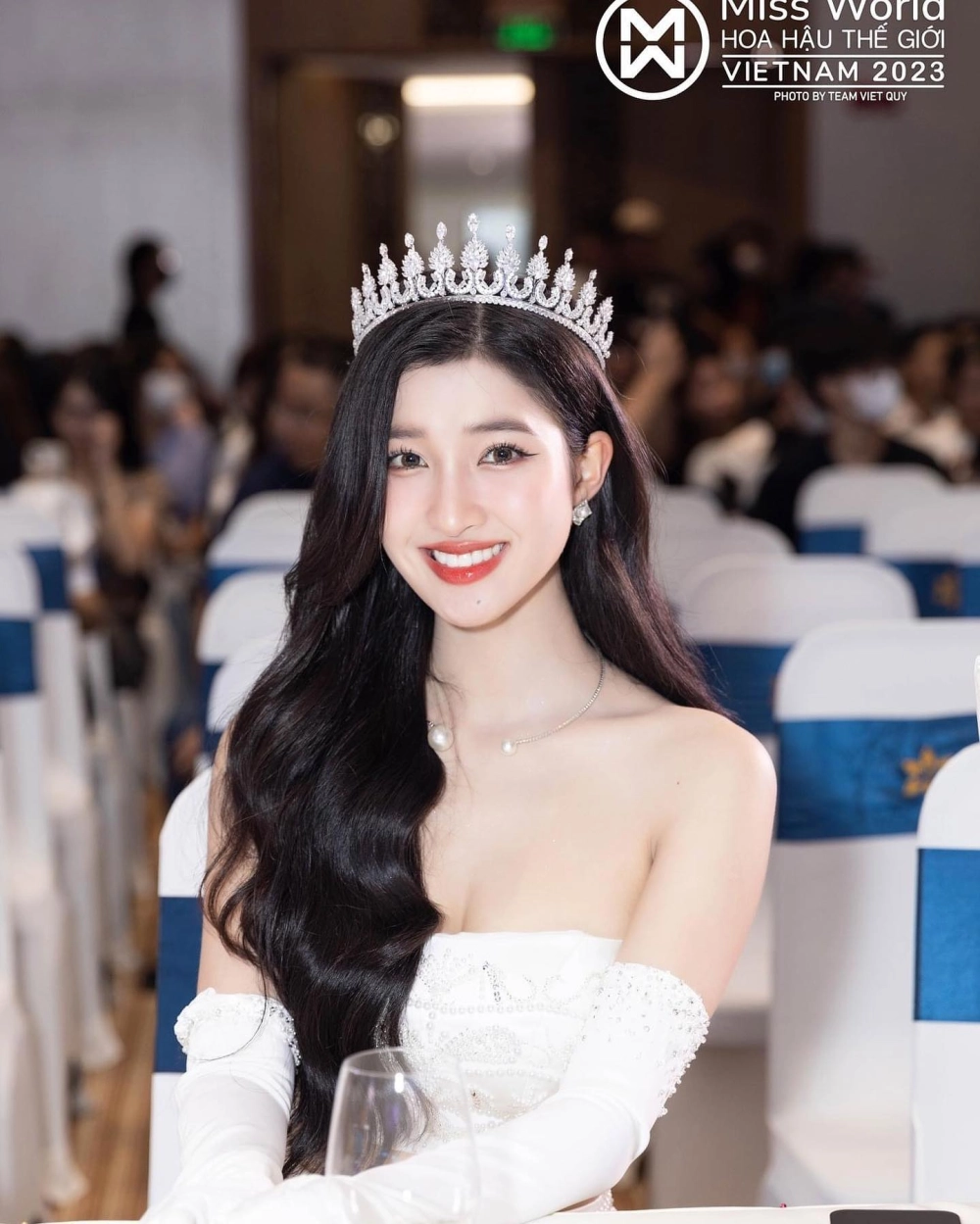 Ngắm nụ cười dọc của gái xinh, phong cách độc đáo và cute