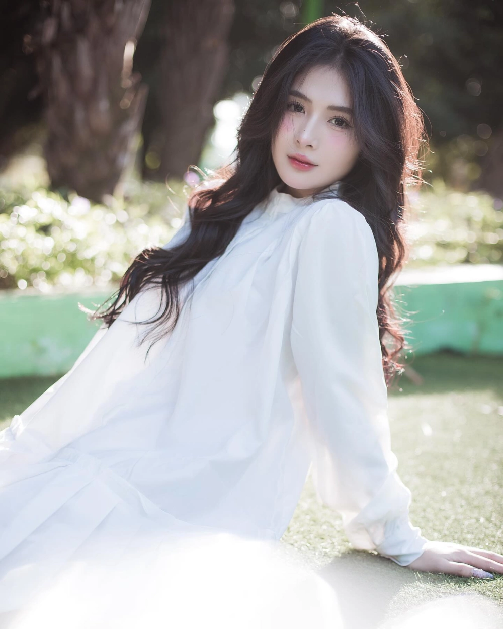 Quỳnh Alee chiều cao 1m65 thân hình gợi cảm cân đối 