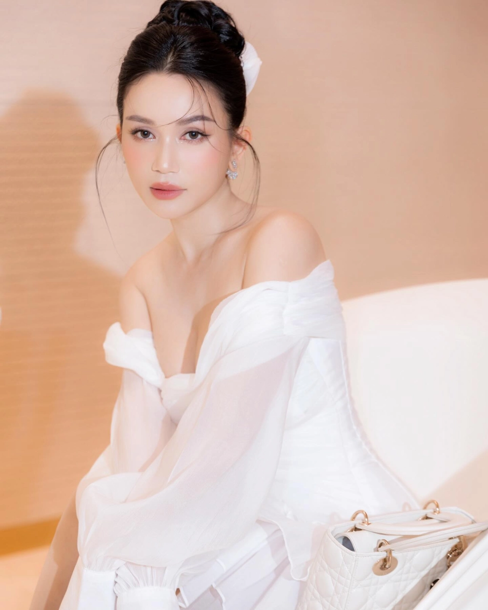 Ngắm gái xinh Tik Tok nhảy, vũ đạo trendy siêu cuốn