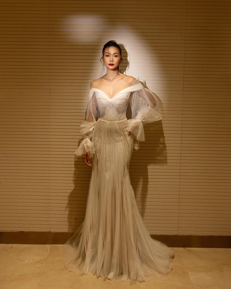 Thanh Hằng cao bao nhiêu 1m74 đôi chân dài 1m12 nổi bật 