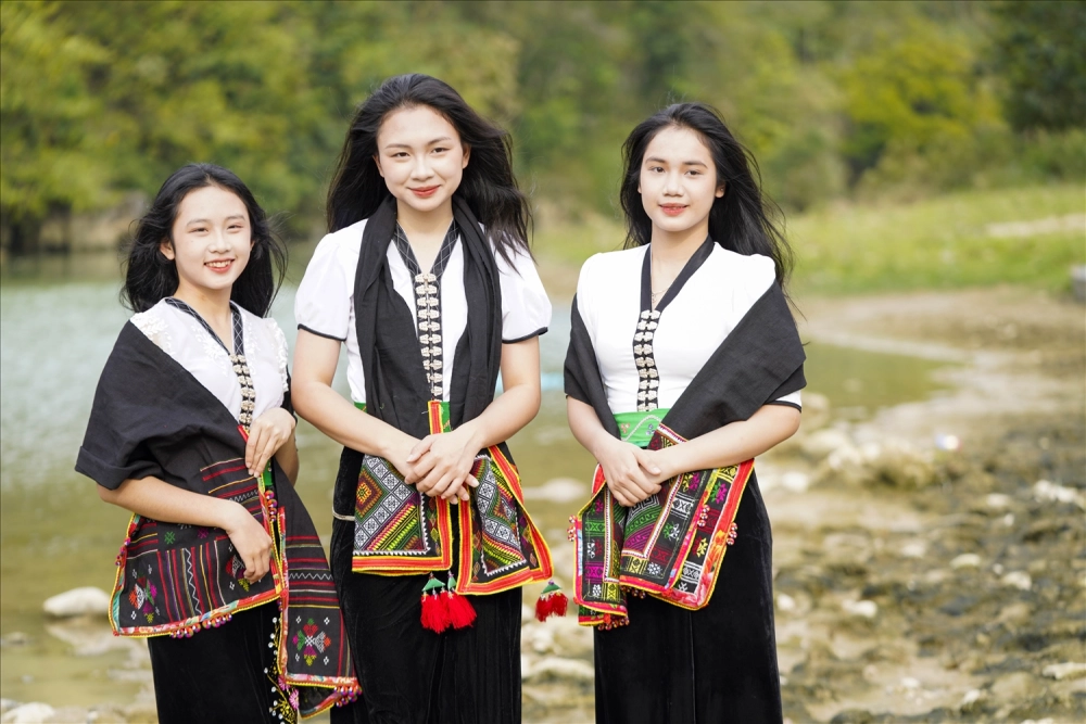 Mặn mà duyên dáng gái Thanh