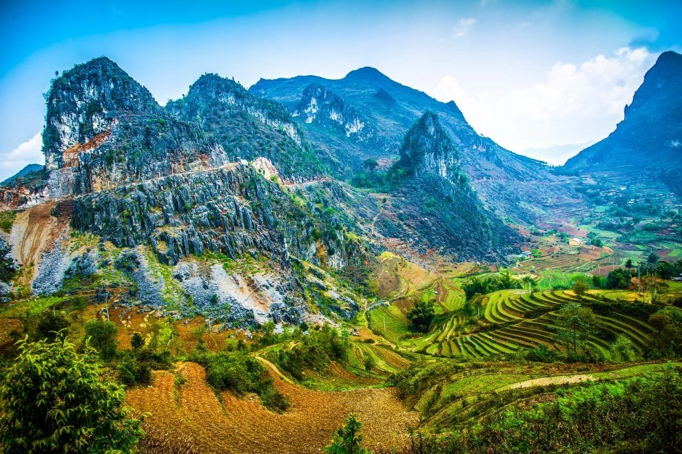 Cháy Lửa tình trên Cao Nguyên tháng ba