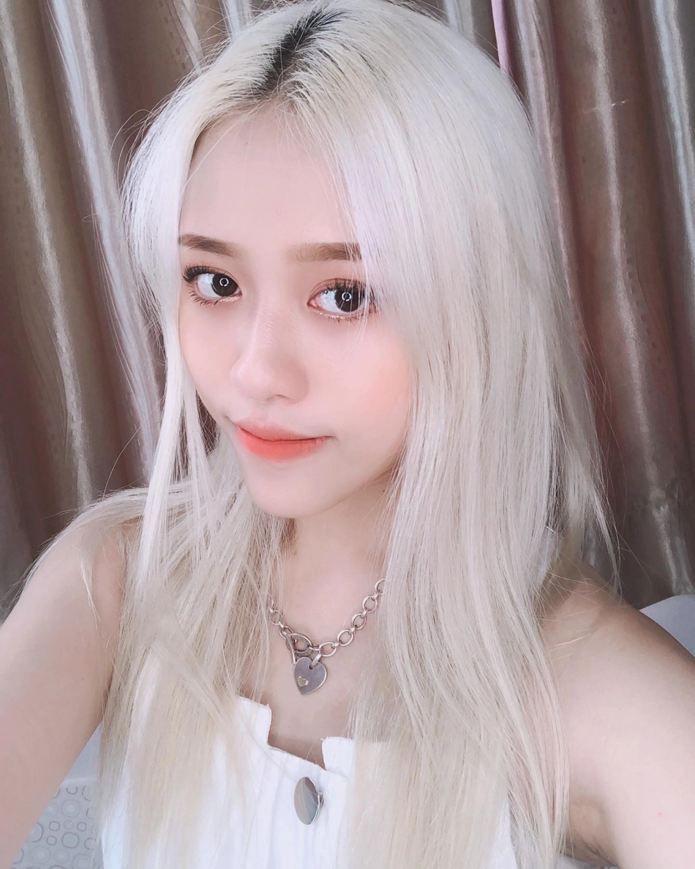 Ngắm hình ảnh gái xinh Việt Nam đẹp, nhan sắc rực rỡ và cuốn hút