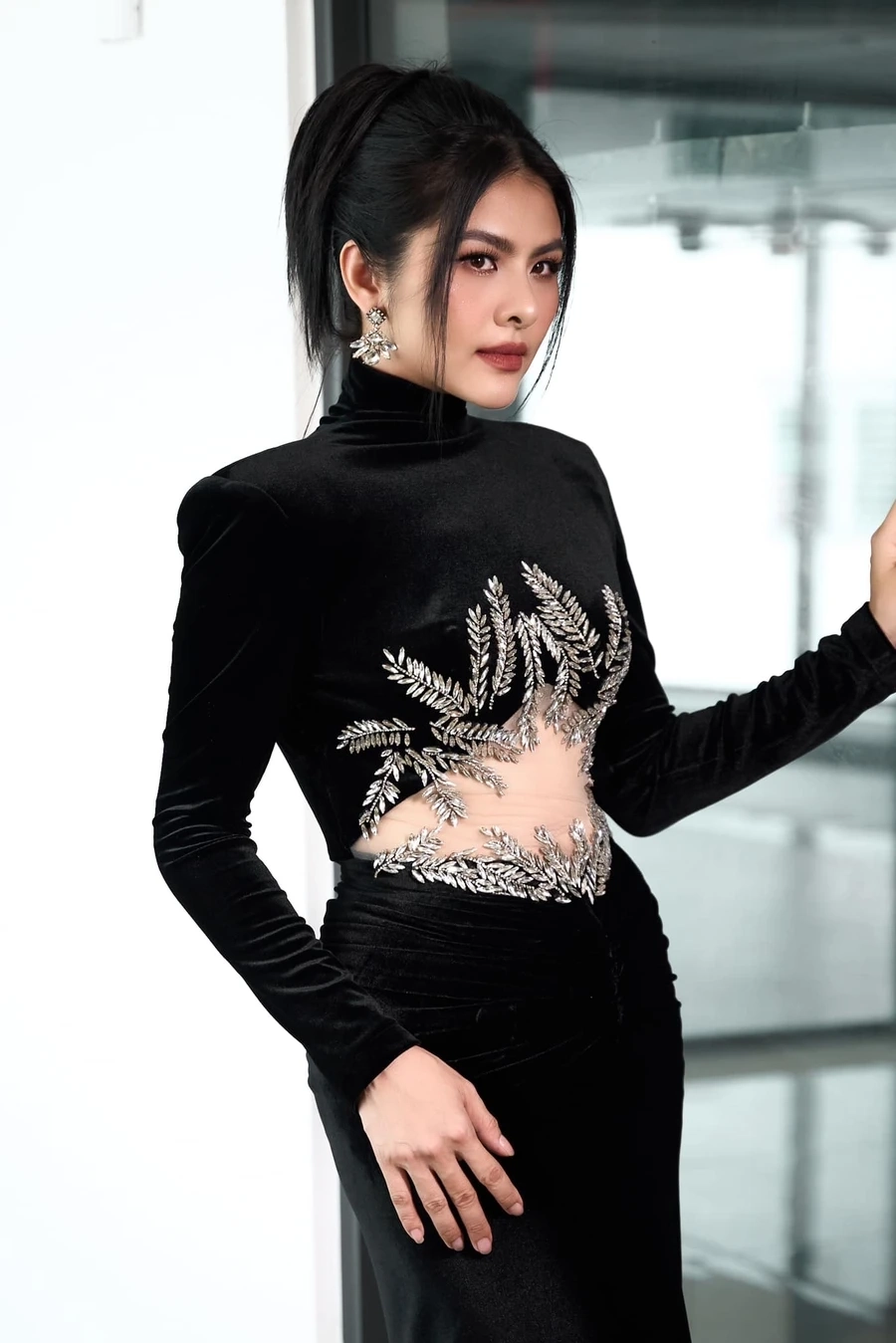 Vân Trang Official chia sẻ khoảnh khắc đời thường và nghề nghiệp