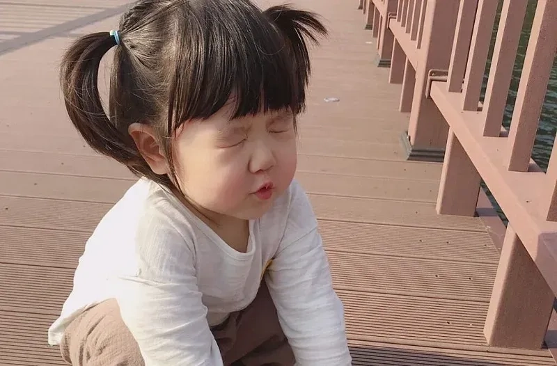 Chiêm ngưỡng hình bé gái Việt Nam, nét đẹp truyền thống và trong trẻo