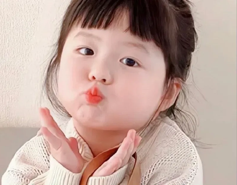 Chiêm ngưỡng hình bé gái đáng yêu, phong cách ngọt ngào