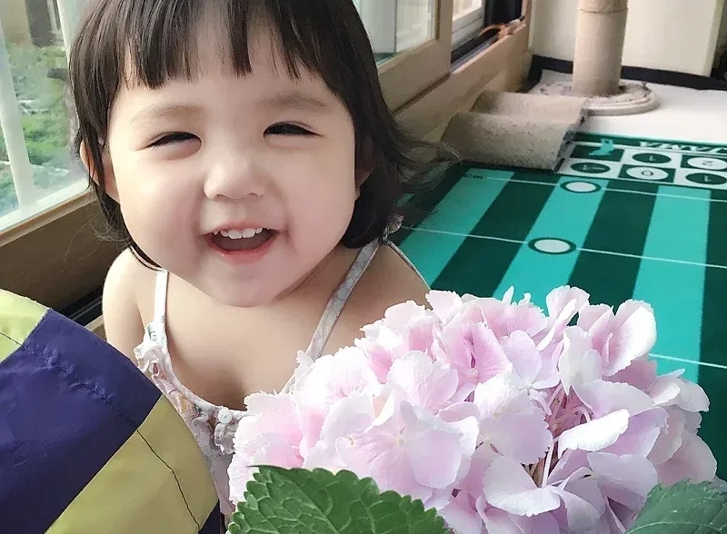 Ngắm nhìn ảnh bé gái đáng yêu Trung Quốc cực cute