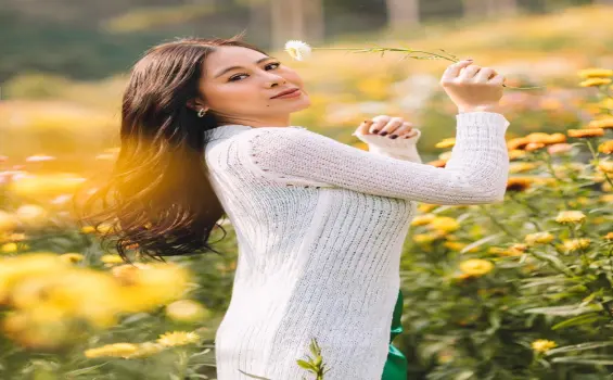 Nam Thư gây ấn tượng mạnh với phong cách thời trang mới mẻ