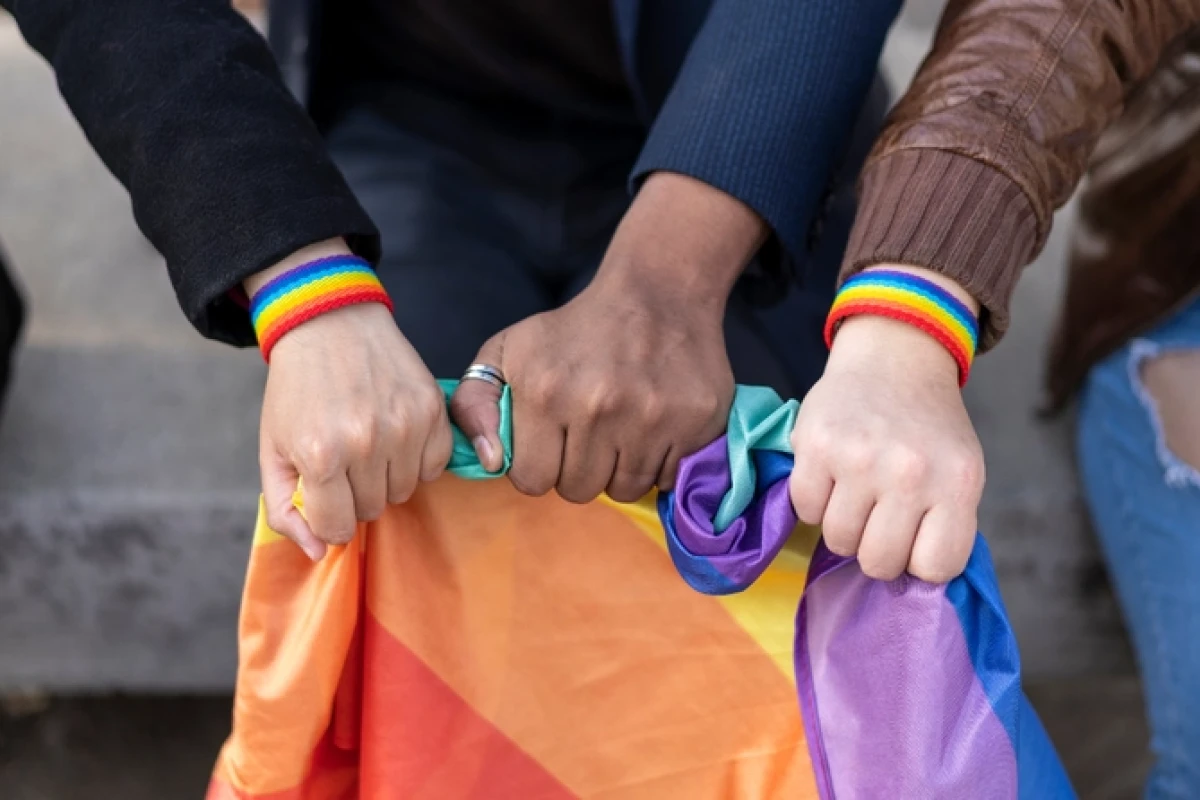 Ver là gì trong cộng đồng LGBT: Hiểu rõ vai trò và ý nghĩa
