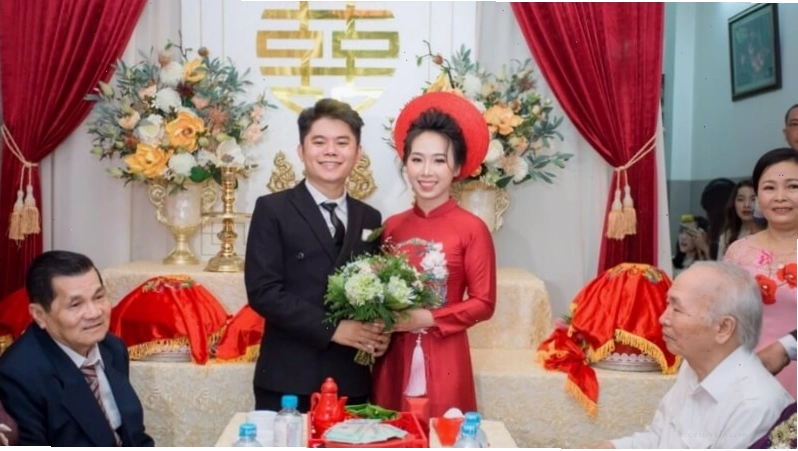 Ai là người đại diện phát biểu trong lễ rước dâu?