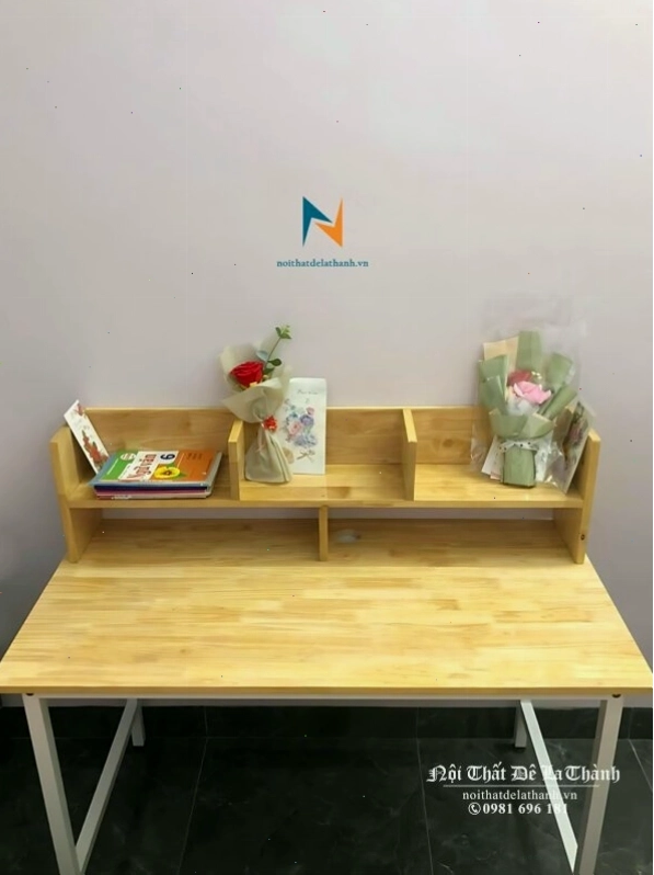 Bàn học gỗ cao su tự nhiên phân khúc giá rẻ thân thiện môi trường