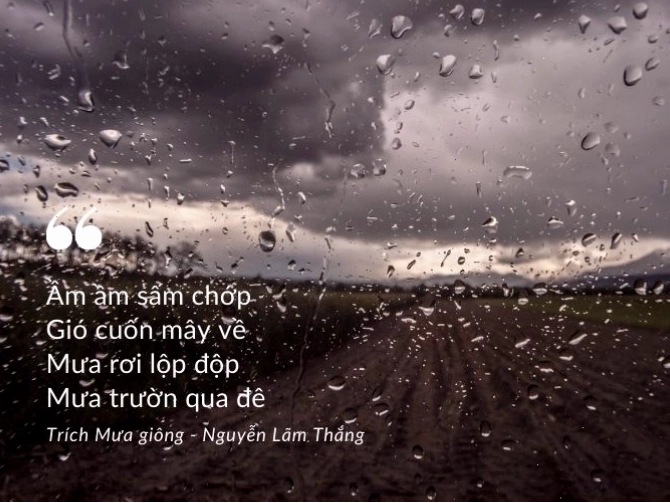 Bầu trời xanh thẳm với những áng mây trắng bồng bềnh
