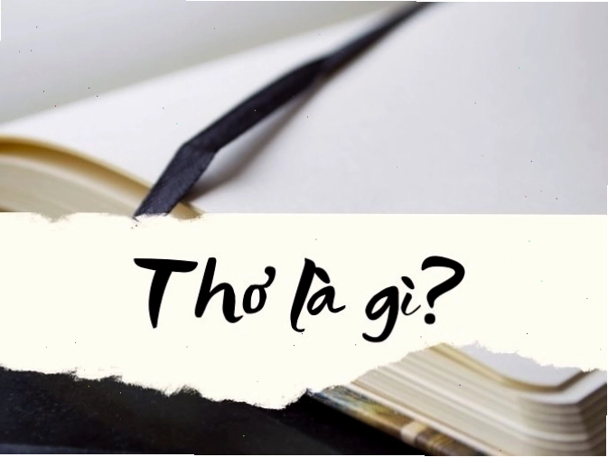 Các loại sách thơ khác nhau trên kệ