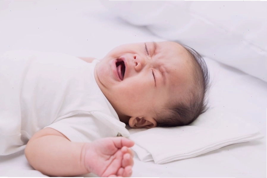 Cách dỗ dành bé khi khóc đêm giúp bé tự trấn an