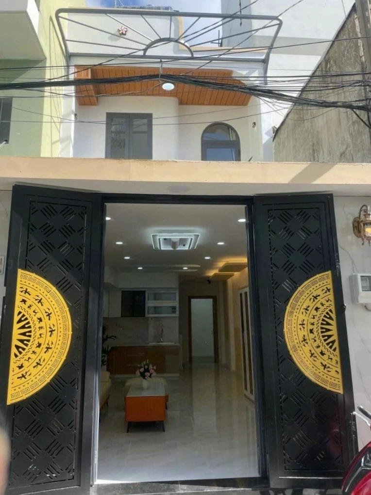 Cận cảnh chi tiết chạm khắc trên gỗ tại nhà từ đường