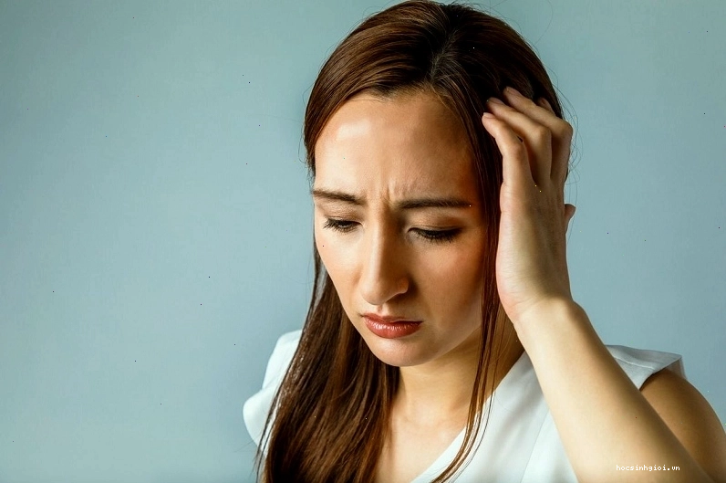 Chóng mặt, choáng váng là dấu hiệu thường gặp ở người bị thiếu máu